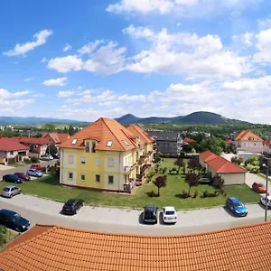 hotellátogatás